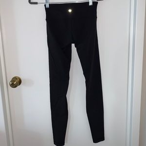 LULULEMON “Wunder Under” Legging